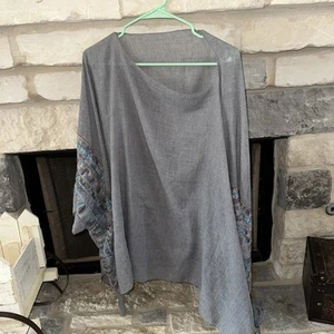 Three Birds Nest Embroidered Sleeve Poncho Kimono One Size Gray - Picture 1 of 5
