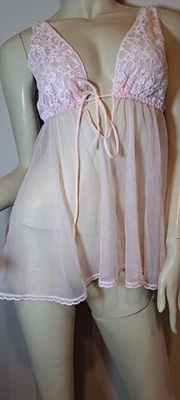Sexy Babydoll Rosa Transparente De Colección Frederick's Hollywood Top Pequeño Solo Busto de Encaje Foto 1 de 4