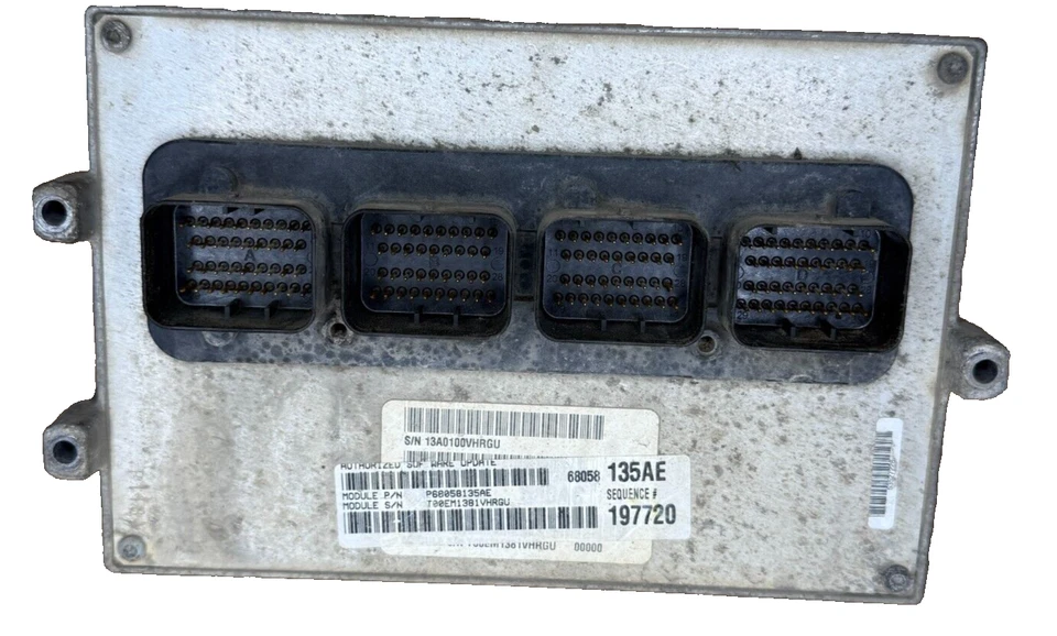 2011 Dodge Ram 2500 Engine Computer Module. ECM ECU PCM 5.7L P68058135AE Foto 1 de 1