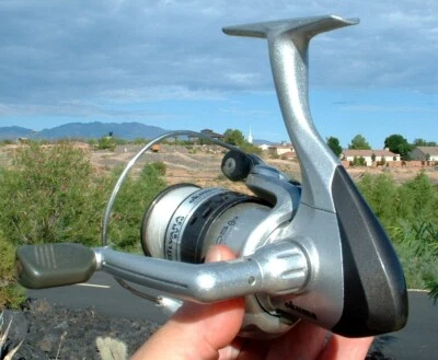 NICE Okuma Silvara SV30 Spinning Fishing Reel  WORKS WELL! - Image 1 of 4