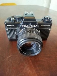Praktica B200 Electronic + Objectif 50mm 1:1.8 - Foto 1 di 7