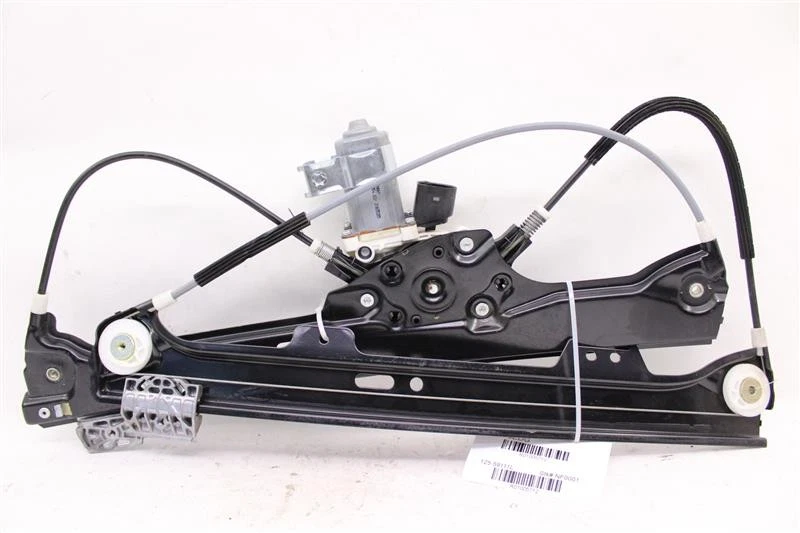 Used Front Left Door Window Regulator Front fits: 2005 Bmw 545I electric Front L Foto 1 de 3