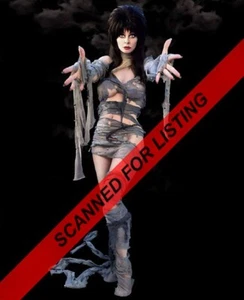ELVIRA MISTRESS OF THE DARK as MUMMY CASSANDRA PETERSON 8x10 PHOTO #9203 - Picture 1 of 1