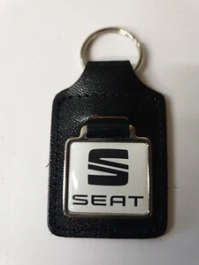 SEAT GARETH J HUGHES PEMBROKSHIRE CAR MEMORABILIA COLLECTIBLE KEY FOB KEY RING - Picture 1 of 3