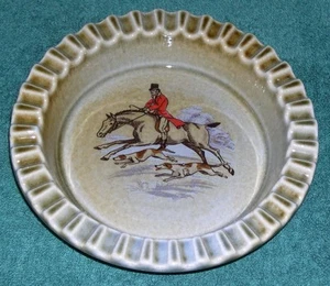WADE CERAMICS - Large Porcelain Bowl, 6" Diameter, Hunter w/ Horse and Dogs - Picture 1 of 1