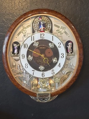 Seiko Melodies Musical Wall Clock Hi-Fi Swarovski - Works Great - Beautiful  - Image 1 of 4