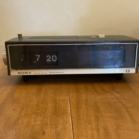 AS IS SONY Digimatic TFM-C590W Digital Flip Clock Radio For Parts or Repair Cover