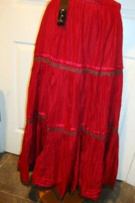 Nueva Falda ECI New York Roja en Niveles L 12 Grande De Colección Romántica Línea A Nueva con Etiquetas Encaje Foto 1 de 4