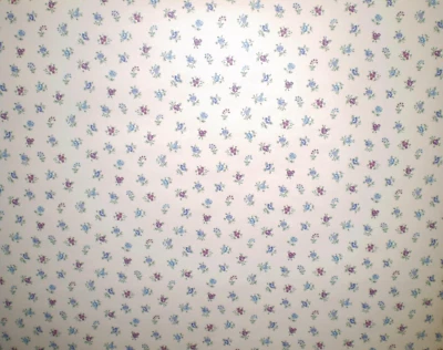 Papel pintado pequeño azul y púrpura flores sobre blanco roto de Parkview 11329 Foto 1 de 4