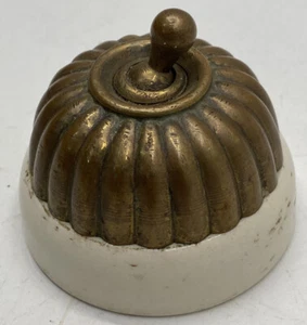 VINTAGE OLD ANTIQUE SURFACE-MOUNT ROUND WALL SWITCH FROM THE 1800'S WORKING - Picture 1 of 8