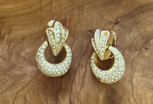 Vintage Christian Dior Gold Tone Crystal Rhinestone Dangle Clip Earrings - Picture 1 of 16