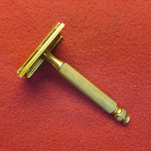 Gillette Double Edge Safety Razor Gold Tone / 3 Piece - Picture 1 of 3