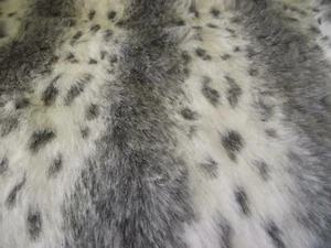 LUXURY Animal Faux Fur Fabric Material - GREY LYNX - Picture 1 of 2