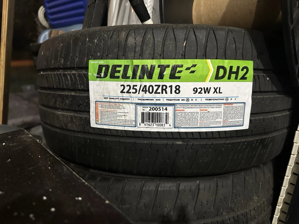 Juego de 2 neumáticos Delinte DH2 225/40R18 Foto 1 de 1