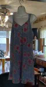 Cabernet Sleepwear Polyester NIghtgown Lavender Floral Size Large - Picture 1 of 5