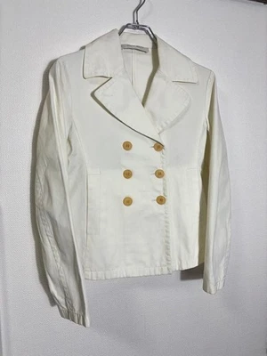 Chaqueta miumiu blanca talla 38 largo 23 pulgadas Foto 1 de 3