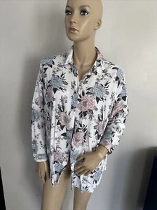 Women's H&M Divided Long Sleeve Top - Flowers - Size 14- Free Shipping - Picture 1 of 10