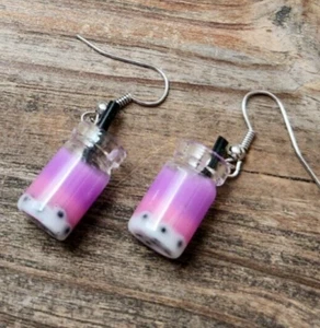 NEW BOBA BUBBLE TEA GLASS DRINK SUMMER FUN NOVELTY PINK / PURPLE GIRLS EARRINGS - Picture 1 of 7