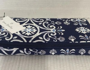 Vera Bradley große Reise-Pillendose, 7 Tage @ 4-X’s A Day stahlblau Medaillon - Bild 1 von 3