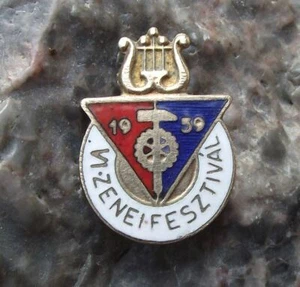 1959 VI 6th Hungary Music Festival Hungarian Concert Musical Harp Logo Pin Badge - Picture 1 of 2
