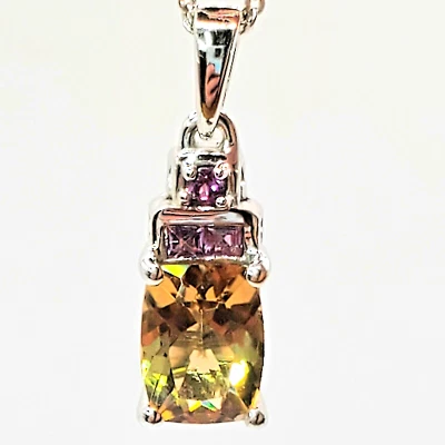 Colgante y cadena de escapolita dorada, granate rodolita platino sobre plata de ley Foto 1 de 4