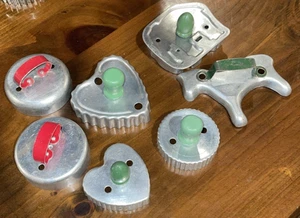 Depression Era Aluminum Cookie Cutter Red/Green Metal&Wood Handle Set Of 7 1930s - Picture 1 of 3