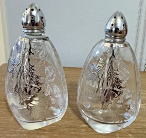 Vintage Klarglas Salz & Pfefferstreuer Floral Silver Overlay & Silber Tops - Bild 1 von 10