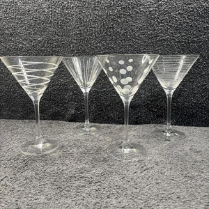 Stunning Mikasa set of 4 individual Martini / Cocktail Glasses (10081) 19cm Tall - Picture 1 of 20