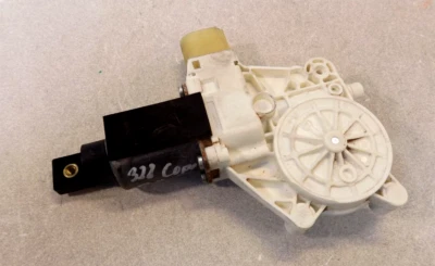 Motor regulador de janela 07-11 BMW 335i passageiro porta dianteira direita Bosch fabricante de equipamento original - Imagem 1 de 4