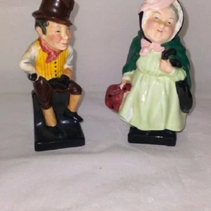 2 ANTIQUE 1930s ROYAL DOULTON CHARLES DICKENS FIGURINES SAM WELLER & SAIREY GAMP - Picture 1 of 3
