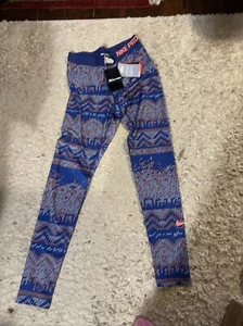 Nike Pro Damen kleine Trainingstights neu mit Etikett Dry Fit Trainingskleidung - Bild 1 von 6