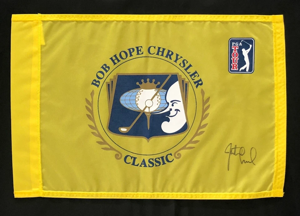 Justin Leonard Firmado Autografiado Bob Hope Chrysler Bandera Clásica con Certificado de Autenticidad Foto 1 de 3
