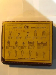 Vintage C.R. Leeds Co. Necklace Snap Catches Assortment Box With 12 Glass Vials - Picture 1 of 2