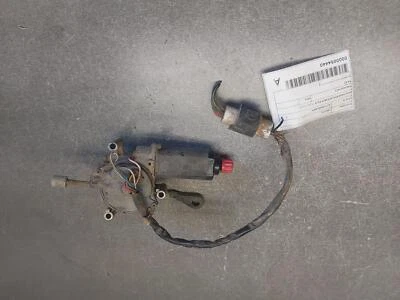 TOYOTA CELICA LEFT HEADLAMP MOTOR SA63/RA65 REPLACEABLE BULB 10/83-10/85 - image 1 of 4