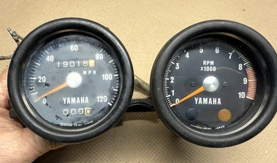 Yamaha R5 350 DS7 250 Gauges Meters Clocks Speedo Tach OEM - Image 1 of 4