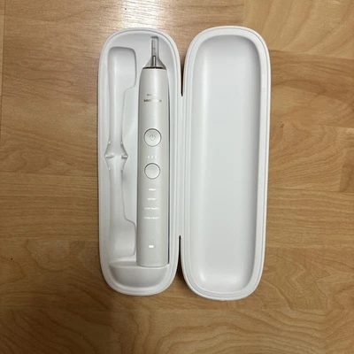 Caja abierta Philips Sonicare DiamondClean 9000 mango de cepillo de dientes eléctrico HX991R Foto 1 de 4