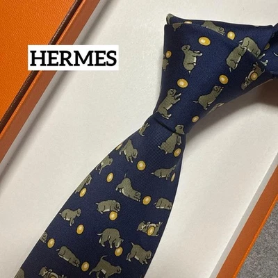 Corbata de Seda HERMES Patrón Animal Perro Azul Marino Sin Caja Excelente Regalo Foto 1 de 4