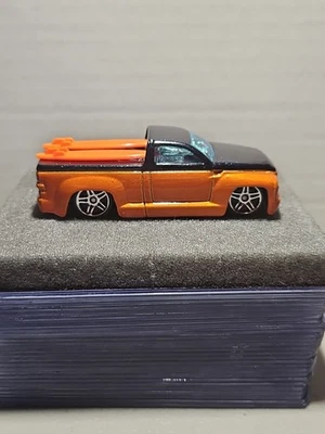 Hot Wheels 2002 First Edition SwitchBack (5 of 42)  E-103.  Orange Clean  - Image 1 of 4
