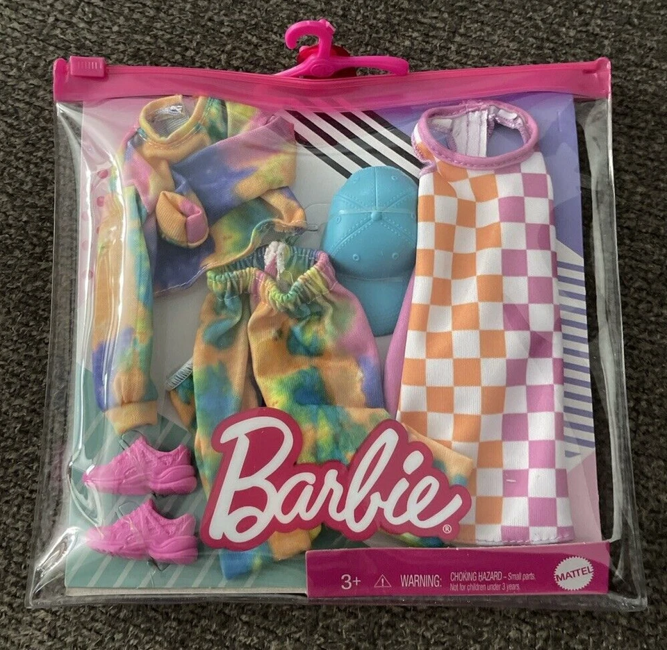 Barbie Roxy Fashion Storytelling Mattel 2 Outfits Tie-dye Sweats Dress Shoes