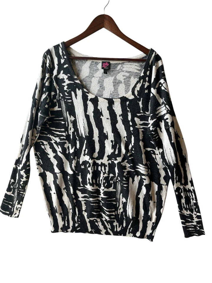 Suéter Angora Para Mujer XL BEBE Blanco Negro Dolman Relajado Geométrico Foto 1 de 4