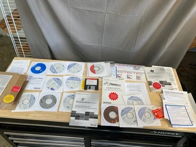 WINDOWS SVR STD 2003 R2 WIN32 ENGLISH With Only 1 of 2 Product Key - Image 1 of 4