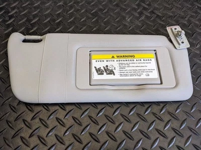 Passenger Sun Visor 209 Type Illuminated CLK550 Fits 03-09 MERCEDES CLK 2181420 - Изображение 1 из 4