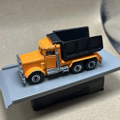 Matchbox Superfast 30 Peterbilt Quarry Dump Truck 1981 Orange Black - Image 1 of 4