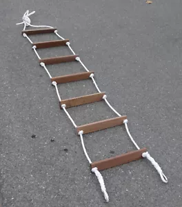 Outdoor Wooden Rung Rope Ladder - 4 Rung (1.4Mtr) Rope/Climbing/Saftey/Cubby - Picture 1 of 1