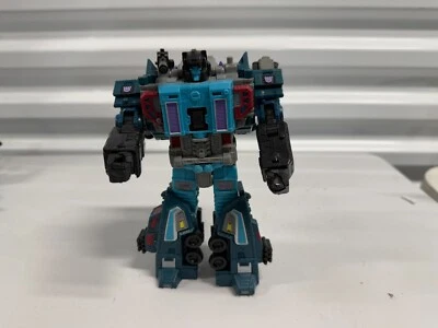 Takara Tomy Transformers Earthrise серия ER-08 Double Dealer No Weapon - Изображение 1 из 4