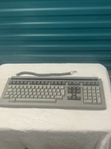 VINTAGE WYSE TECHNOLOGY 840366-01 WY85 GATE ARRAY KEYBOARD - Photo 1/4