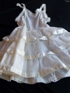 Vtg Girl Her Majesty off White Netted Nylon Tiered Lace Lined Slip Petticoat 6 - Picture 1 of 14