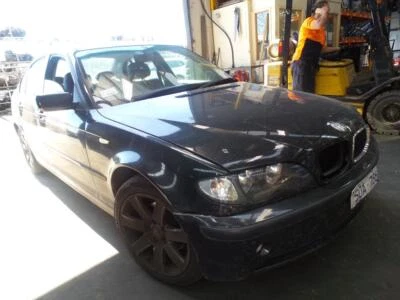 BMW 3 SERIES 09/01-07/06, E46, SEDAN/WAGON, CLEAR LENS, RIGHT CORNER LAMP ONLY - image 1 of 2