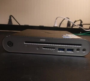 ASUS Eee Box EB1503 D2550 4GB 320GB GeForce 610M Windows 10 Pro Mini PC Desktop - Picture 1 of 5