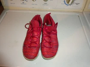 NIKE YOUTH KEVIN DURRANT SNEAKERS SIZE 5Y NICE CONDITION - Picture 1 of 6